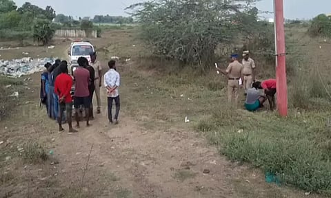 ஸ்ரீபெரும்புதூர் அருகே இளம்பெண் கல்லால் அடித்துக் கொலை - காதலன் தலைமறைவு