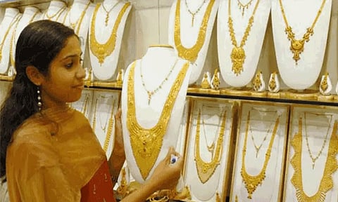 மீண்டும் மீண்டும் உயரும் தங்கம் விலை..! சவரனுக்கு ரூ.400 அதிகரிப்பு