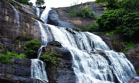 குற்றாலம் அருவியில் குளிக்க அனுமதி