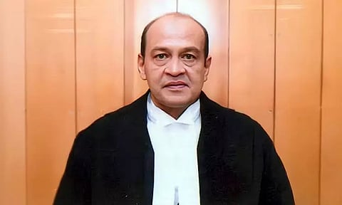 வீட்டில் கண்டுபிடிக்கப்பட்ட பணம்; சர்ச்சையில் சிக்கிய யஷ்வந்த் அலகாபாத் ஐகோர்ட்டு நீதிபதியாக பதவியேற்பு