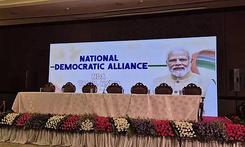 அமித்ஷாவுடன் மேடையில் அமரப்போகும் 6 தலைவர்கள் யார்?