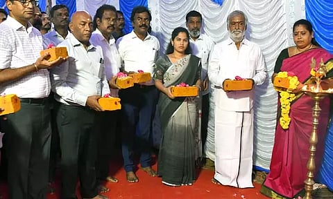 ரூ. 5.75 கோடி மதிப்பீட்டில் அறிவியல் பூங்கா: அமைச்சர் சேகர் பாபு அடிக்கல் நாட்டினார்