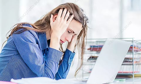 பெண்களை பாடாய்ப் படுத்தும் வெள்ளைப்படுதல்: கை கொடுக்கும் சித்த மருத்துவம்