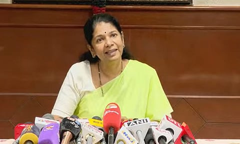 பாஜக - அதிமுக கூட்டணி: மக்கள் பாடம் புகட்டுவார்கள் - கனிமொழி எம்.பி. பேட்டி