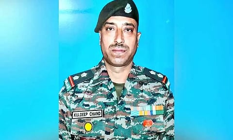 ஜம்மு காஷ்மீரில் பயங்கரவாதிகள் ஊடுருவல் முறியடிப்பு; ராணுவ வீரர் உயிரிழப்பு