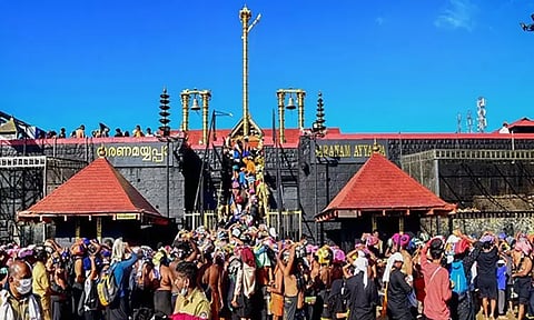 நாளை விஷு கனி தரிசனம்.. சபரிமலையில் குவியும் பக்தர்கள்