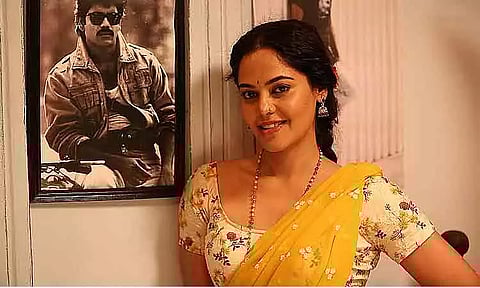 No intimate scenes for Bindu Madhavi in ‘Dhandoraa’