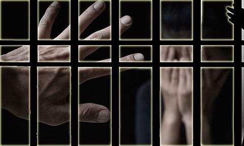 சிறுமிக்கு பாலியல் தொல்லை; முதியவருக்கு 5 ஆண்டு சிறை