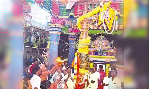 புதுவை: திரௌபதி அம்மன் கோவில் தீமிதி திருவிழா தொடங்கியது