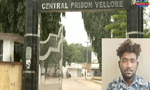 வேலூர் மத்திய சிறையில் இருந்து தப்பிய கைதி மீண்டும் கைது