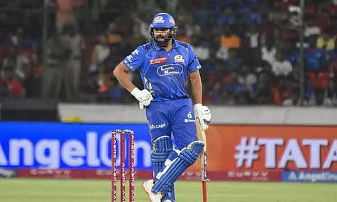 டி20 கிரிக்கெட்: 2-வது இந்திய வீரராக வரலாற்று சாதனை படைத்த ரோகித் சர்மா