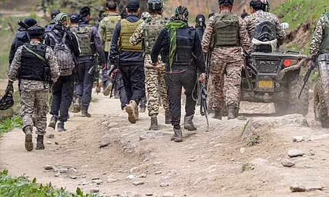 காஷ்மீர் என்கவுன்டர்: லஷ்கர்-இ-தொய்பா முக்கிய தளபதி சுட்டுக்கொலை