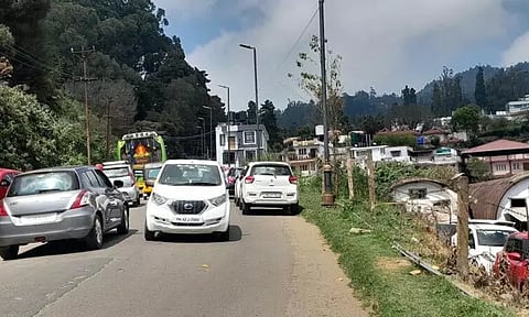 ஊட்டியில் கூடுதலாக 500 வாகனங்களுக்கு அனுமதி