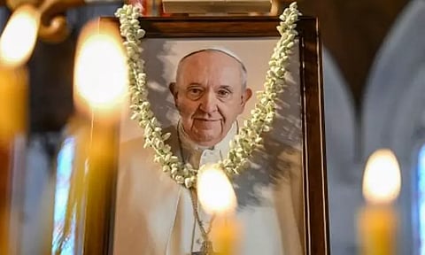 அடுத்த போப் யார்..? புதிய போப்பை எவ்வாறு தேர்வு செய்கிறார்கள்..?