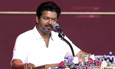 "மக்களை ஏமாற்றி ஆட்சிக்கு வர யாரையும் விடமாட்டோம்.." - விஜய்