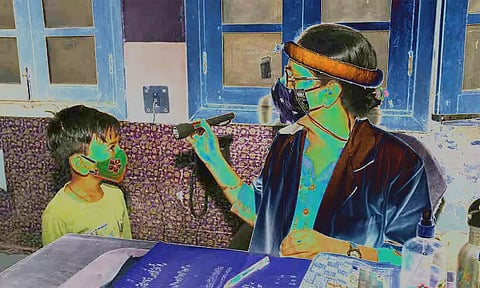 தொண்டு நிறுவனம் தொடங்கிய 11-ம் வகுப்பு மாணவி