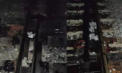 தண்டவாளத்தில் கிடந்த கற்கள்: ரெயிலை கவிழ்க்க சதியா? - சென்னையில் பரபரப்பு