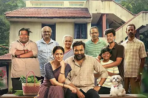 'டூரிஸ்ட் பேமிலி' படத்திற்கு 'யு' தணிக்கை சான்றிதழ்