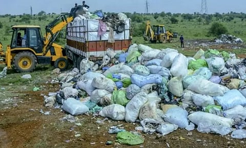 மருத்துவக்கழிவுகளை கொட்டுவோர் மீது குண்டர் சட்டம்.. சட்டசபையில் நிறைவேறிய மசோதா