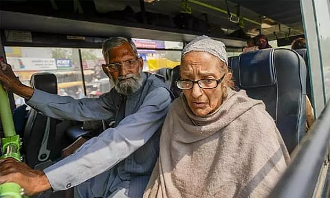 இந்தியாவில் இருந்து 786 பாகிஸ்தானியர்கள் வெளியேற்றம்