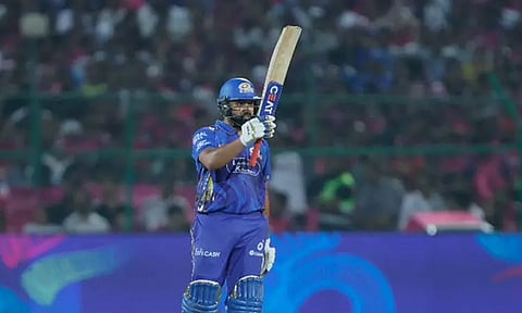 டி20 கிரிக்கெட்: மாபெரும் சாதனை படைத்த ரோகித் சர்மா
