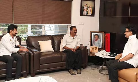 மு.க.ஸ்டாலின் உடன் நடிகர் பிரகாஷ் ராஜ் சந்திப்பு