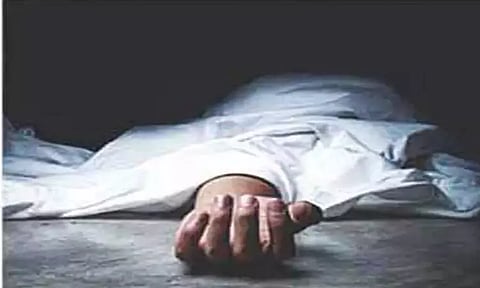 சின்னாளப்பட்டி அருகே பைக் மீது வேன் மோதி விபத்து - 2 பேர் பலி