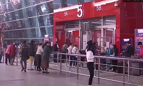 டெல்லியில் 60 விமானங்கள் ரத்து