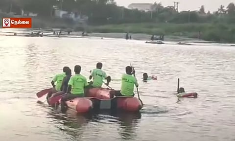 தாமிரபரணி ஆற்றில் குளிக்க சென்றவர் நீரில் மூழ்கி உயிரிழப்பு; 2 நாட்களுக்கு பின் சடலம் மீட்பு