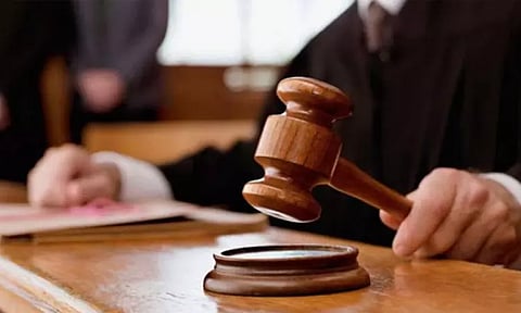 ஜீன்ஸ் அணிந்ததற்காக காதலியை கொன்ற கொடூர வாலிபர் - ஆயுள் தண்டனை வழங்கிய கோர்ட்டு