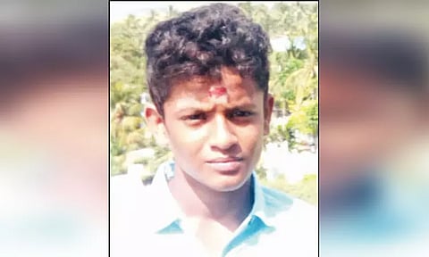 தேர்வு முடிவு இன்று வெளியீடு: தோல்வி பயத்தால் பிளஸ்-1 மாணவர் தற்கொலை