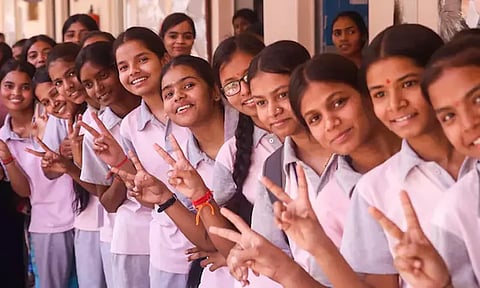 10ம் வகுப்பு பொதுத்தேர்வு முடிவுகள் - சிவகங்கை மாவட்டம் முதலிடம்