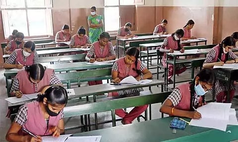 10, 11ம் வகுப்புகளுக்கு துணைத்தேர்வு எப்போது? வெளியான அறிவிப்பு