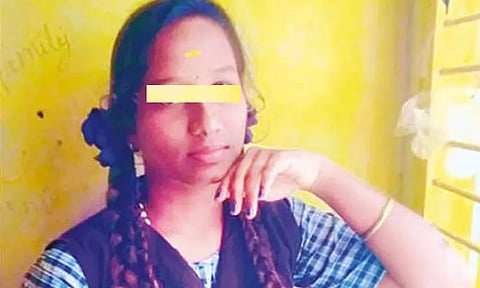 பிளஸ்-1 தேர்வில் தோல்வி அடைந்ததால் விபரீதம்.. மாணவி கிணற்றில் குதித்து தற்கொலை