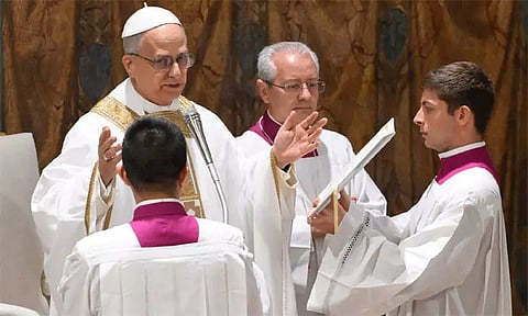 புதிய போப் ஆண்டவராக பதவியேற்றார் 14ம் லியோ