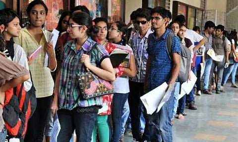 கலை, அறிவியல் படிப்புக்கு 13 நாட்களில் 1.61 லட்சம் மாணவர்கள் விண்ணப்பம்