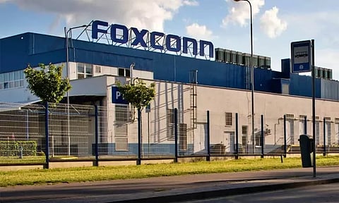 இந்தியாவில் ரூ.12,800 கோடி முதலீடு செய்த பாக்ஸ்கான் நிறுவனம்