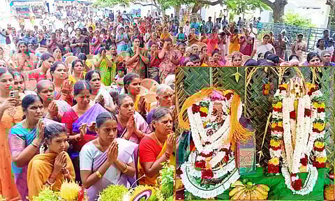 உடுமலை சின்ன வாளவாடி மாரியம்மன் கோவிலில் திருக்கல்யாண வைபவம்