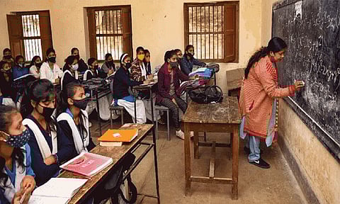 நாட்டின் முதல் மாநிலமாக 100 சதவீதம் எழுத்தறிவு பெற்று மிசோரம் சாதனை