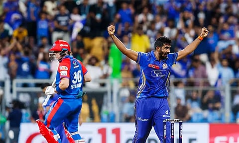 டெல்லியை வீழ்த்தி பிளே ஆப் சுற்றுக்கு முன்னேறியது மும்பை இந்தியன்ஸ்