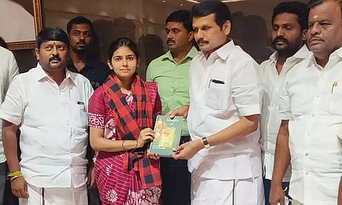 த.வெ.க.வில் இருந்து வெளியேறி தி.மு.க.வில் இணைந்த வைஷ்ணவி