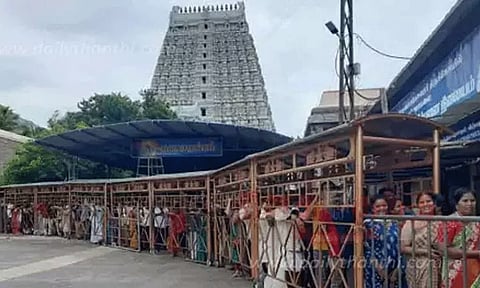 வார விடுமுறை: திருவண்ணாமலை அண்ணாமலையார் கோவிலில் குவிந்த பக்தர்கள்