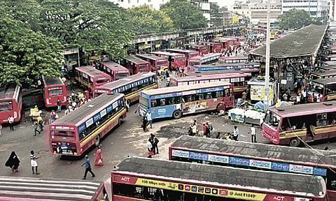 பிராட்வேக்கு பதிலாக ராயபுரத்தில் தற்காலிக பஸ் நிலையம்: ஜூன் 2 வது வாரத்தில் திறக்க நடவடிக்கை