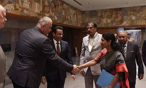 ஸ்லோவேனியா அரசு பிரதிநிதிகளை சந்தித்த கனிமொழி தலைமையிலான எம்.பி.க்கள் குழு