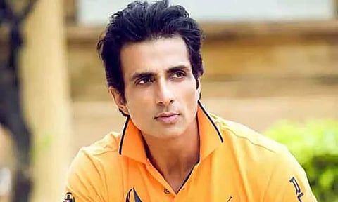 பழைய வீடியோவால் வந்த பிரச்சினை.. நடிகர் சோனு சூட் மீது பாயும் நடவடிக்கை