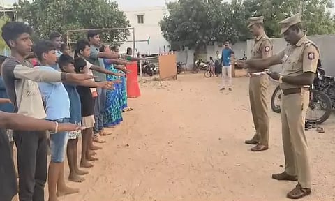 தூத்துக்குடி: போலீசார் தலைமையில் மாணவர்கள் போதைபொருள் தடுப்பு விழிப்புணர்வு உறுதிமொழி