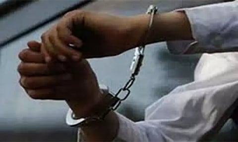 தொழிலதிபரிடம் லஞ்சம் வாங்கிய அமலாக்கத்துறை அதிகாரி கைது - சி.பி.ஐ. அதிரடி