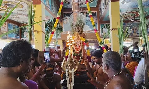 சிவகிரி திரௌபதியம்மன் கோவில் பூக்குழி திருவிழா கொடியேற்றம்