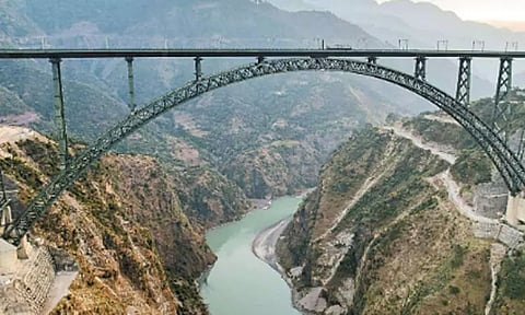 உலகின் உயரமான ரெயில்வே பாலம்; பிரதமர் மோடி நாளை திறந்து வைக்கிறார்