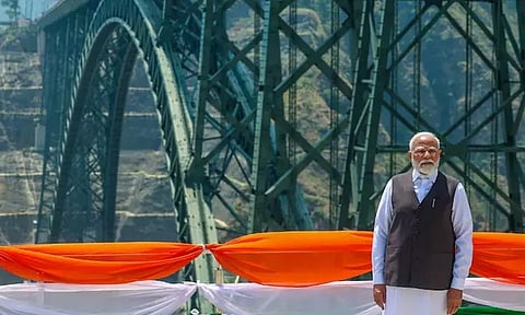 பாகிஸ்தான் தாக்குதலில் சேதமடைந்த வீடுகளுக்கு நிவாரணம்; பிரதமர் மோடி அறிவிப்பு